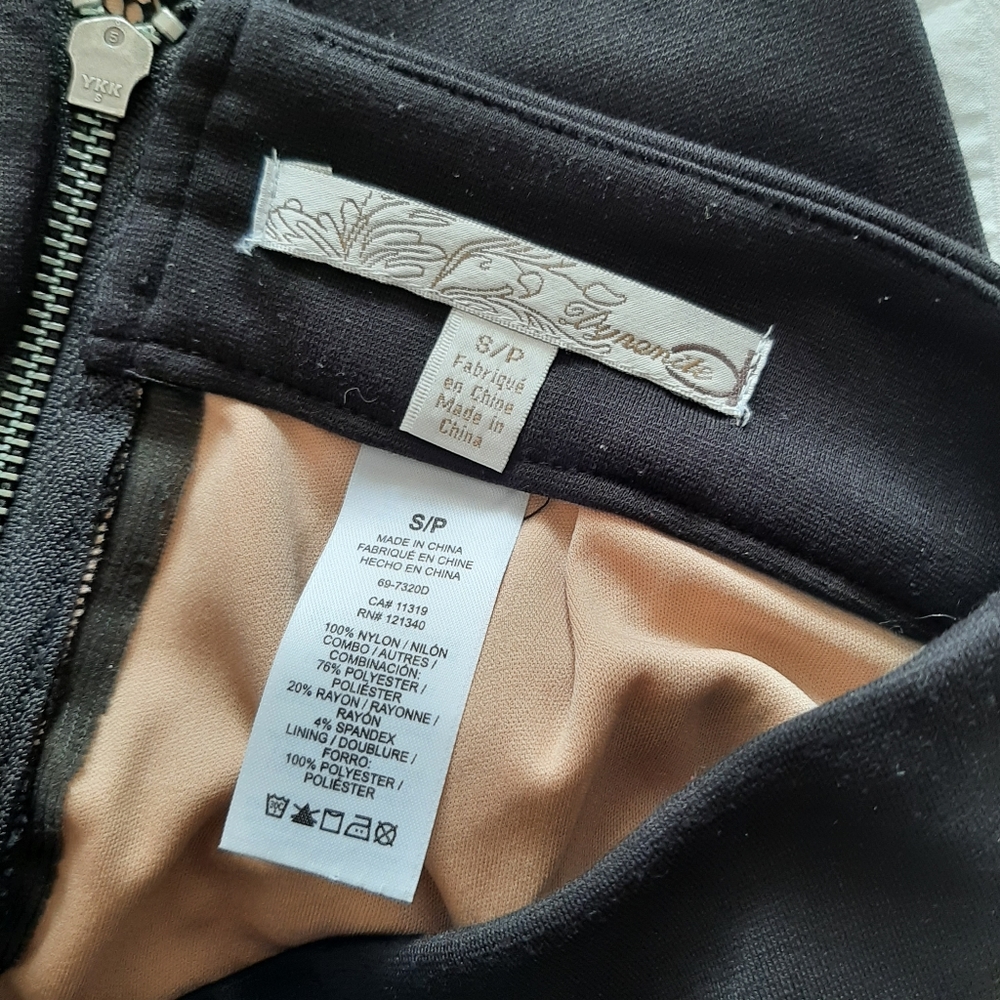 DYNAMITE Black & Tan Lace Overlay Knee Length Pencil Skirt, Size Small - Picture 4 of 7